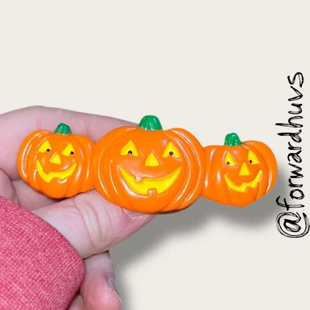 Halloween-Themed Jack-O’-Lantern Hair Barrette